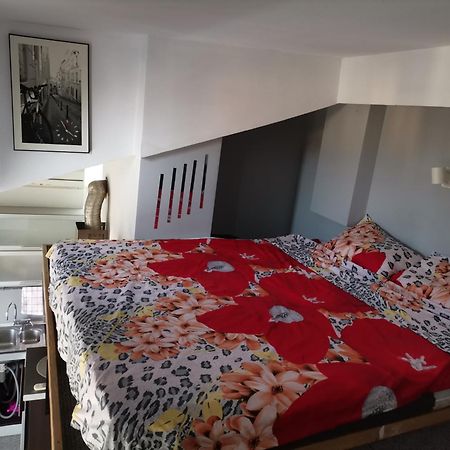 Sky-View Apartmentin Perfect City Center Sofya Dış mekan fotoğraf
